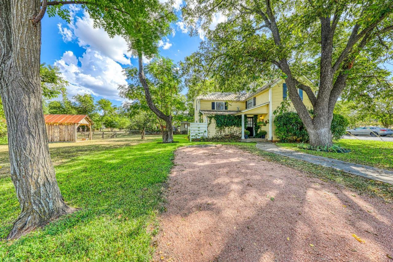 Cosmos Corner House Villa Fredericksburg Exterior photo